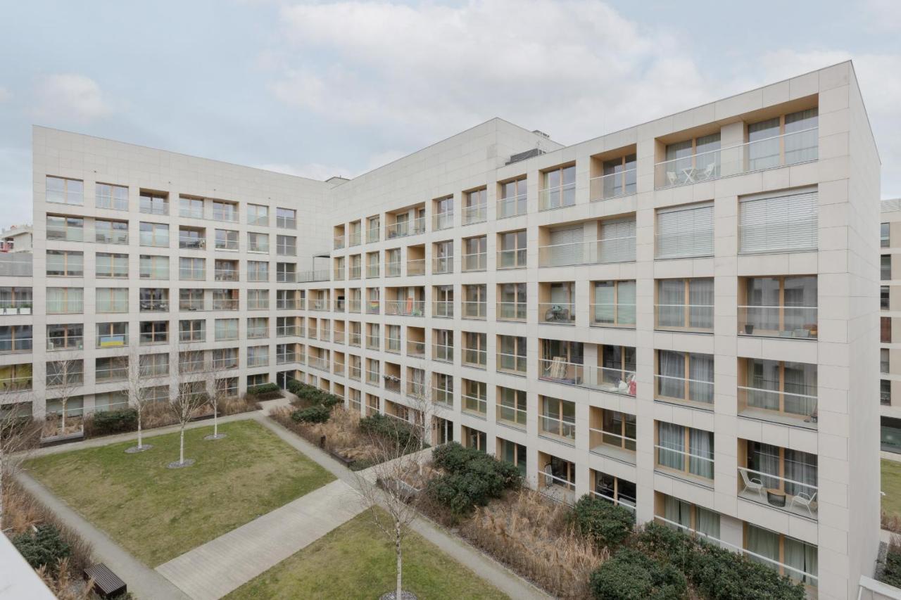Cozy Apartments With Parking In The 19Th District By Noclegi Renters ワルシャワ エクステリア 写真